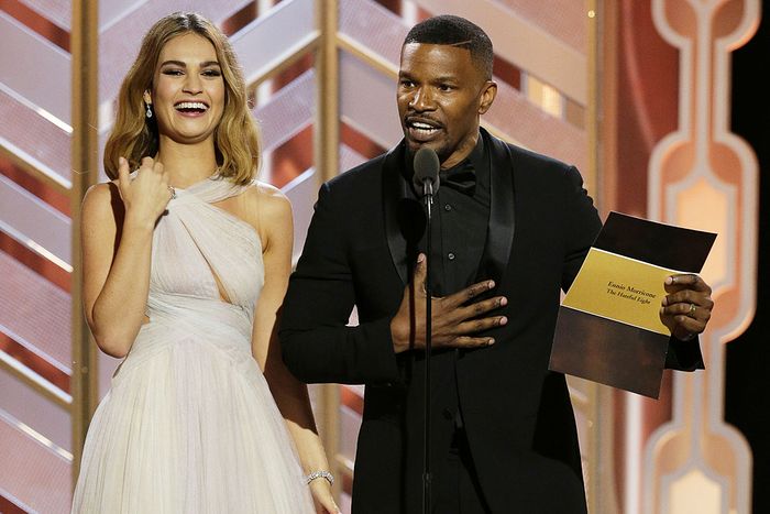Jamie presents at 2016 Golden Globe